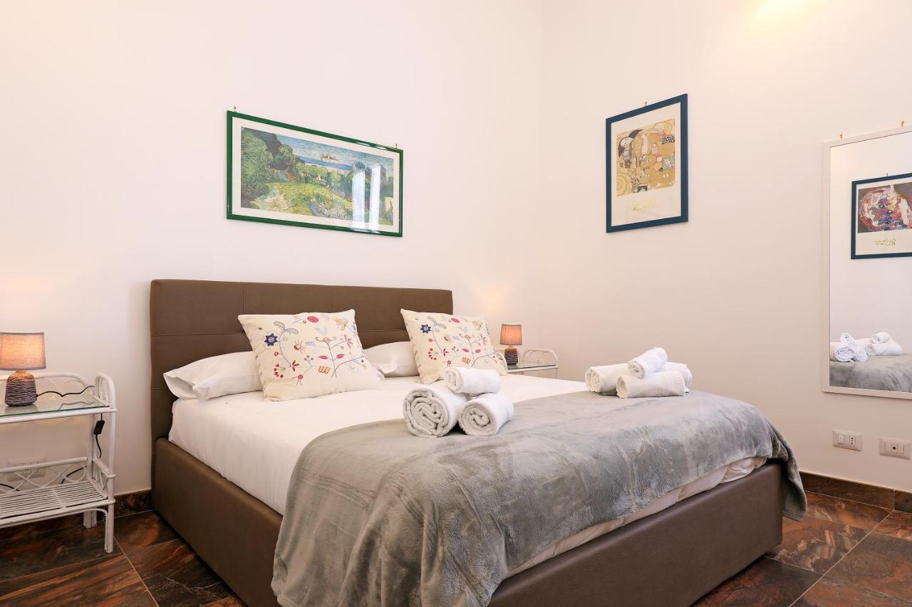 Cornelia - Charme Apartment Рим Екстериор снимка