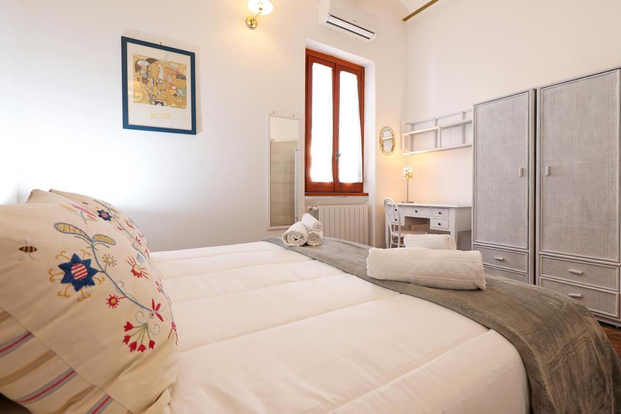 Cornelia - Charme Apartment Рим Екстериор снимка