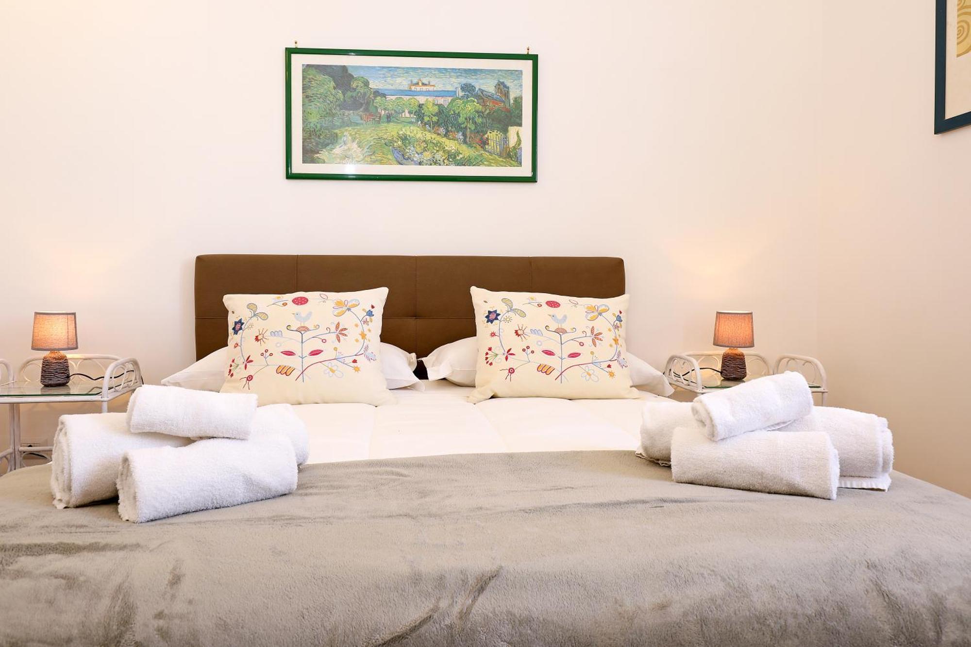 Cornelia - Charme Apartment Рим Екстериор снимка